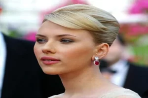 Scarlett Johansson biography networth Hollywood actress